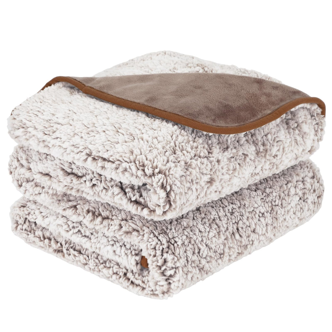 PETTOM Hundedecke Wasserdicht, Hundedecke Flauschig aus Sherpa Fleece, Hunde Decke Sofaschutz, Katze