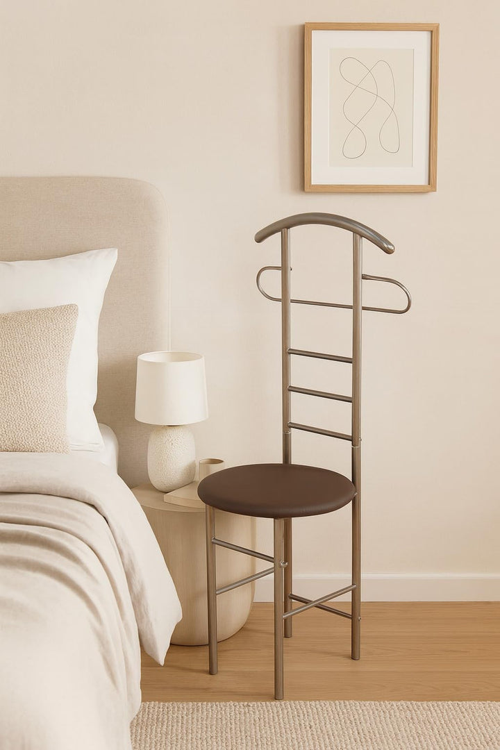 Herrendiener aus Stahlrohr mit rundem Sitz, 53x47x118 cm alu/braun, Alu/Braun