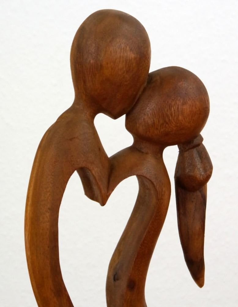 livasia Skulptur der Liebe und Geborgenheit, Holzfigur, Statue, Liebespaar, Dekofigur, (Handarbeit)
