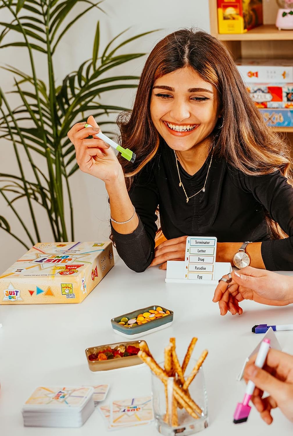 Repos Production, Just One, Grundspiel, Partyspiel, Spiel des Jahres 2019, 3-7 Spieler, Ab 8+ Jahren