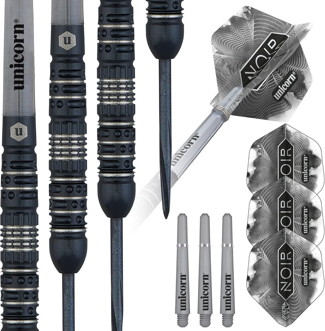 ‎Unicorn Steeltip Dartpfeile Set - Noir - 90% Tungsten Barrels mit schwarzer Titanbeschichtung & Bla