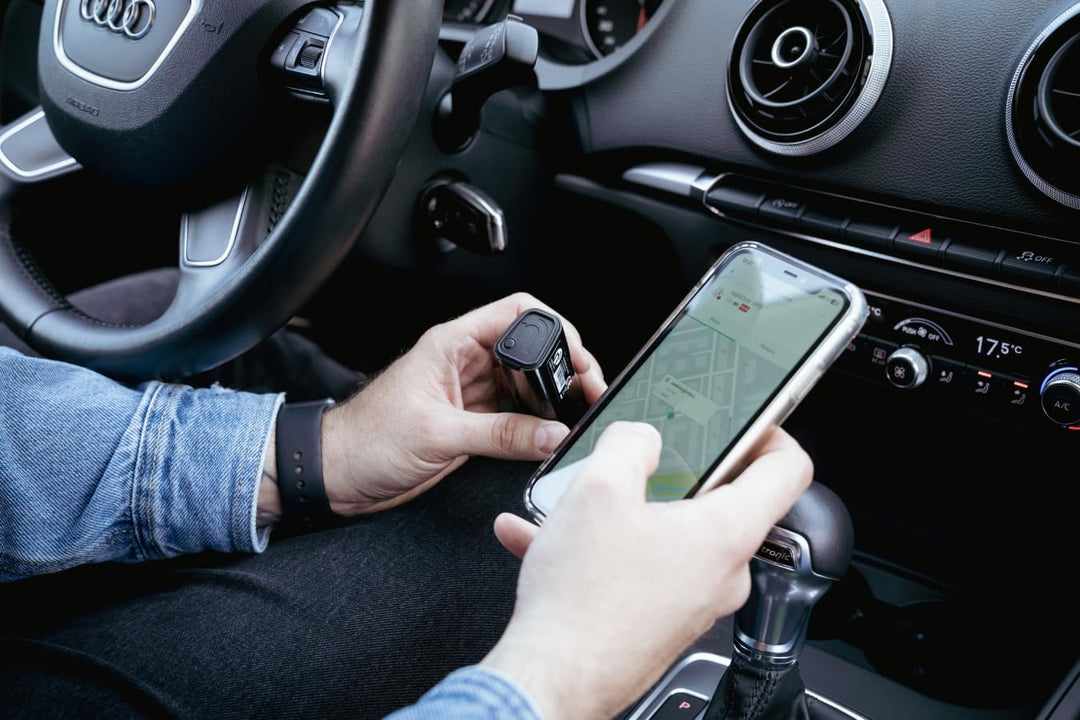 Tracker GPS Plus notiOne® mit Diebstahlschutz Alarm | Mini-Tracker ohne ABO | Auto GPS Ortungschip f