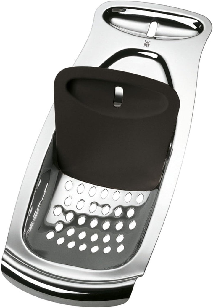 WMF Spätzle-Profi 35 x 14 cm, Spätzlereibe mit Teigschaber, Spätzlehobel & Gourmet Glas Messbecher 1