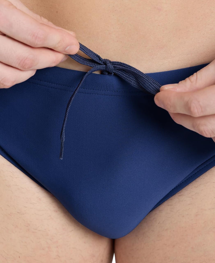 ARENA Herren Santamarias R Swim Briefs 6 Navy, 6 Navy