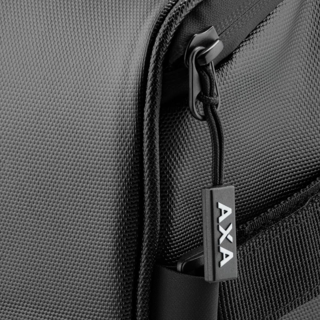 AXA Satteltasche – Fahrradtasche zur Befestigung am Sattel – Wasserdicht, Reflektierend, Multifunkti