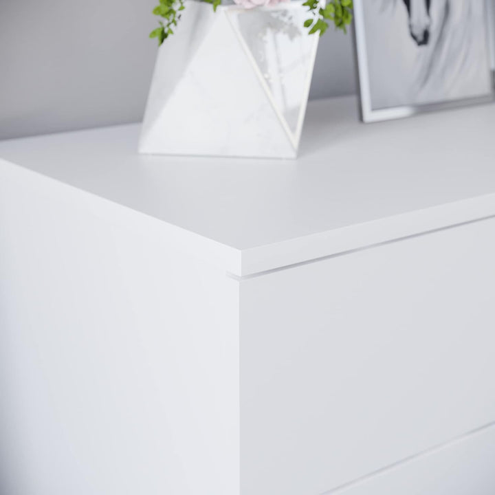 Vida Designs, weisse Kommode mit 4 Schubladen und Metallgriffen, Schlafzimmermöbel, Weiß