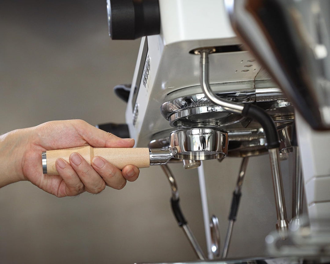 Bodenloser Siebträger 58mm für E61 Brühgruppe – Naked Portafilter Ahornholz | Rocket, Lelit, ECM, Pr