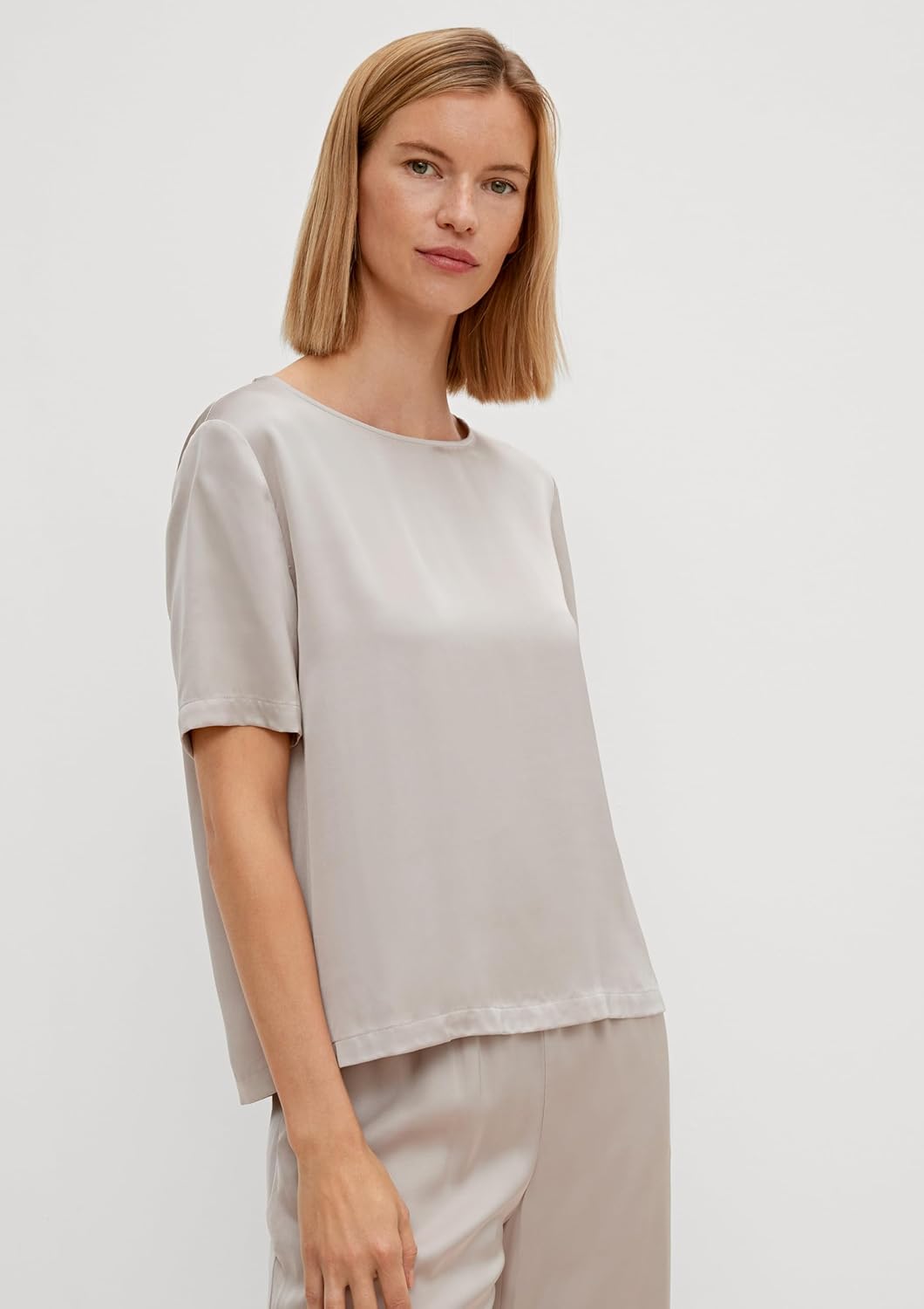 Comma Damen Blusenshirt aus Satin Bluse 34 8026_helles Beige, 34 8026_helles Beige
