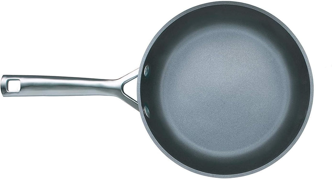 Le Creuset Aluminium-Antihaft flache Pfanne, Ø 26 cm, Für alle Herdarten inkl. Induktion geeignet, A