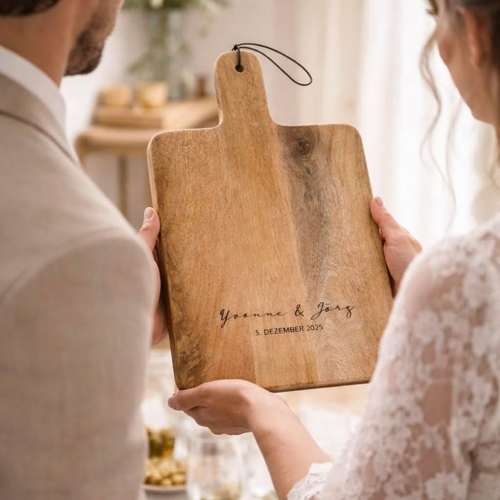 Schneidebrett Hochzeit mit Wunschgravur 20 cm x 30 cm klein, klein