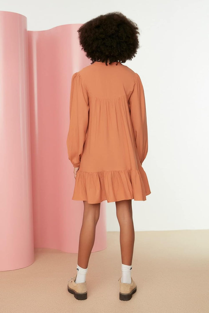 TRENDYOL Damen Breitschneide Hemdkleid Dress, 34