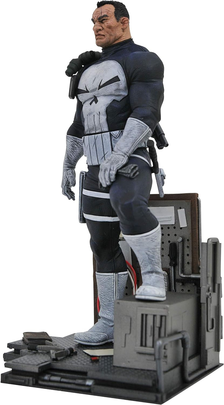 Diamond Select Toys Punisher PVC Figure One-Size, One-Size