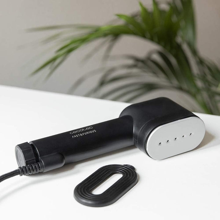 Cecotec Dampfbügeleisen SmoothForce 2000 Smart. Leistung 1200 W, Dauerdampf 25 g/min, schnelle Erwär