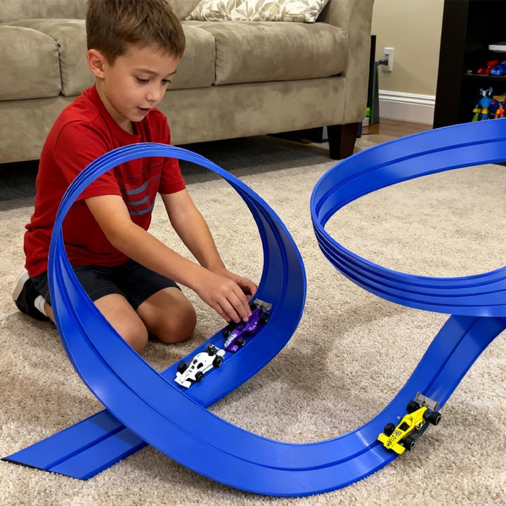 Yuraigm Autorennbahn Rennbahn, 5M Autorennbahn Flexible Rennstrecke Auto Spielzeug mit 4 Leichtmetal