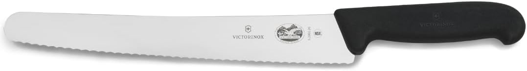 Victorinox Fibrox Konditorsäge mit Wellenschliff, Langes Küchenmesser für Kuchen und Backwaren, 26 c