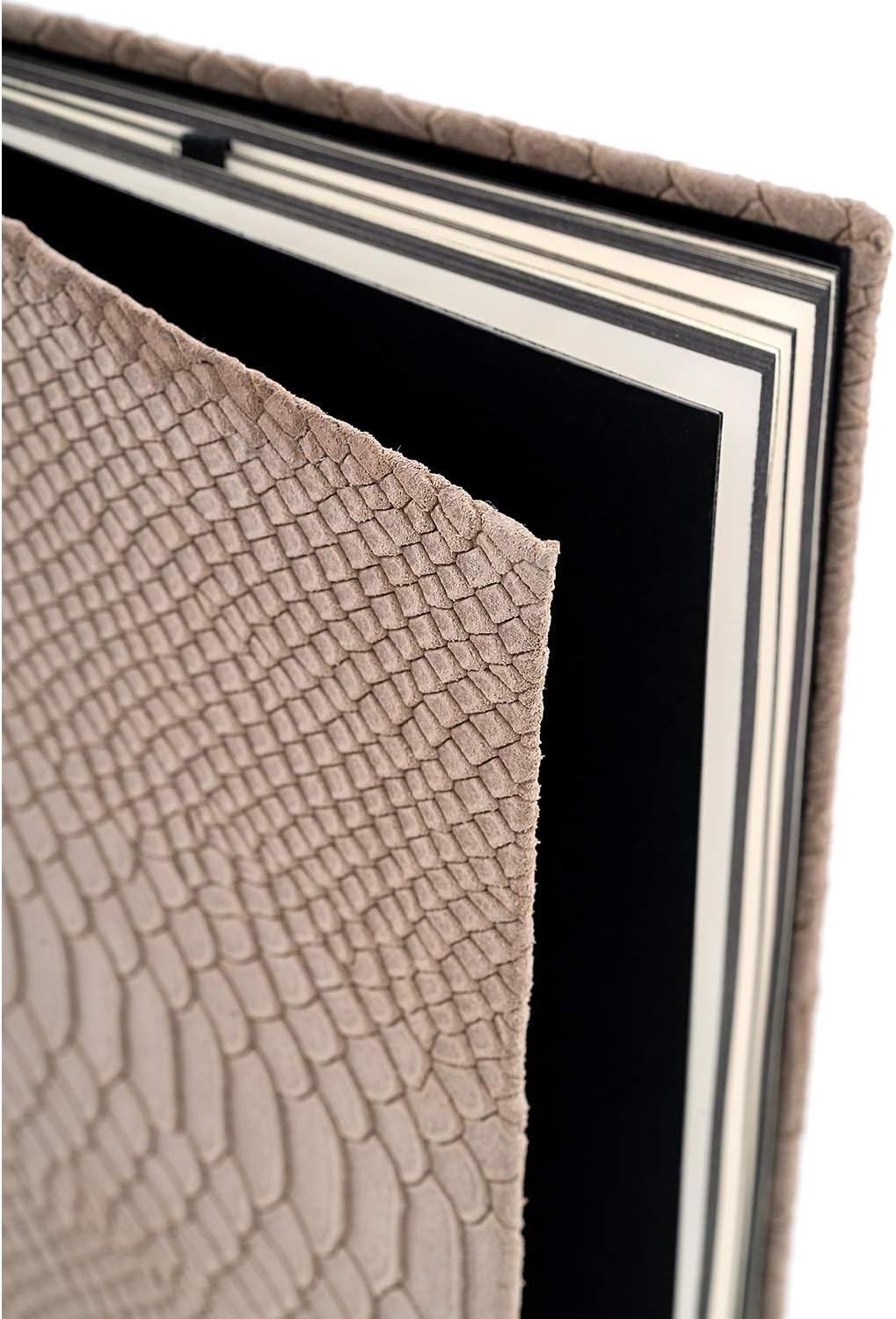 Fine & Candy Notizbuch, Grau, Hardcover, Leder, Kroko-Muster und glatte Blätter, Grösse S A6 (15 x 1