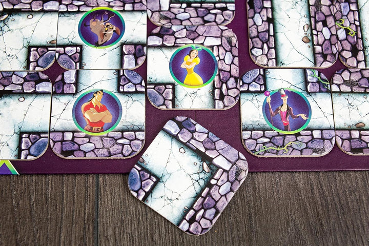 Ravensburger 27271 - Villains Labyrinth - Familienspiel für 2-4 Spieler ab 7 Jahren