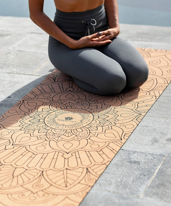 YOGALABS® - Premium 2-in-1 Yoga-Matte aus Kork & Naturkautschuk inkl. Tragegurt 183 x 61 x 0,4cm (gr