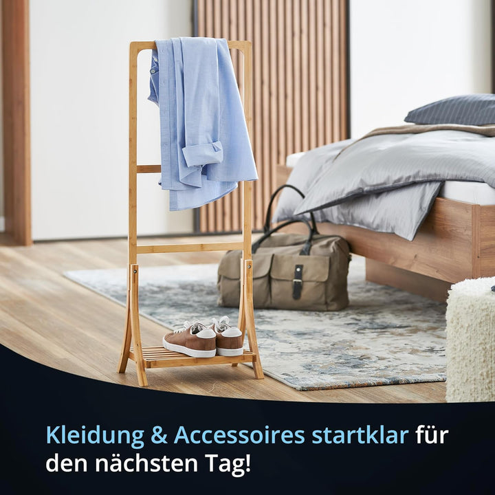 KHG Herrendiener aus Bambus Echtholz für Kleidung, Sackohalter mit Hosenbügel sowie Schuhablage, Stu