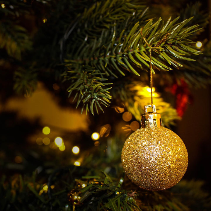 com-four® 128x Weihnachtskugeln, Christbaumkugeln bruchsicher aus Kunststoff für Weihnachten, Baumsc