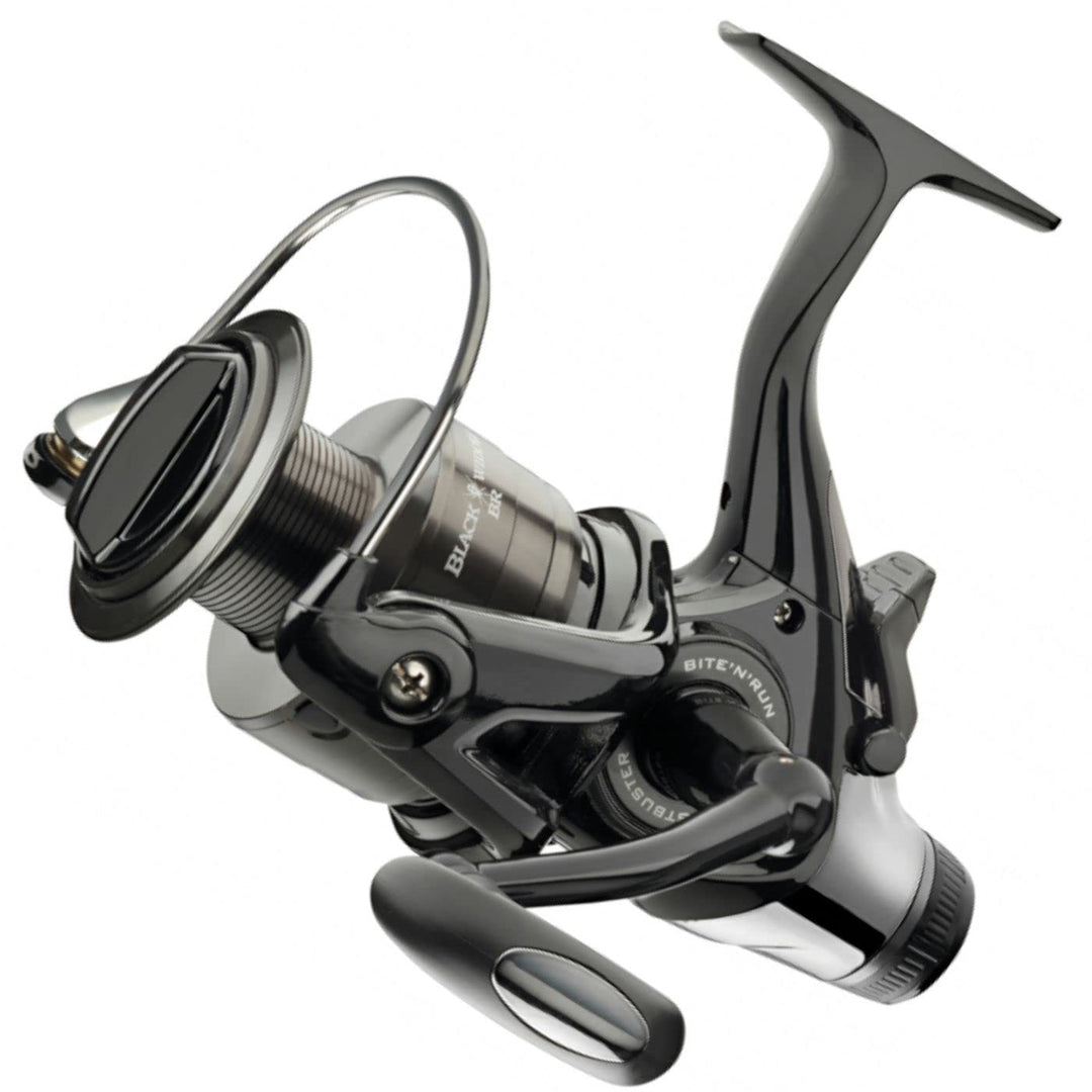 Daiwa - Black Widow Baitrunner/Freespool Rollen Grössen 3500A/4000A/4500A/5000A Karpfen Hecht Lachs