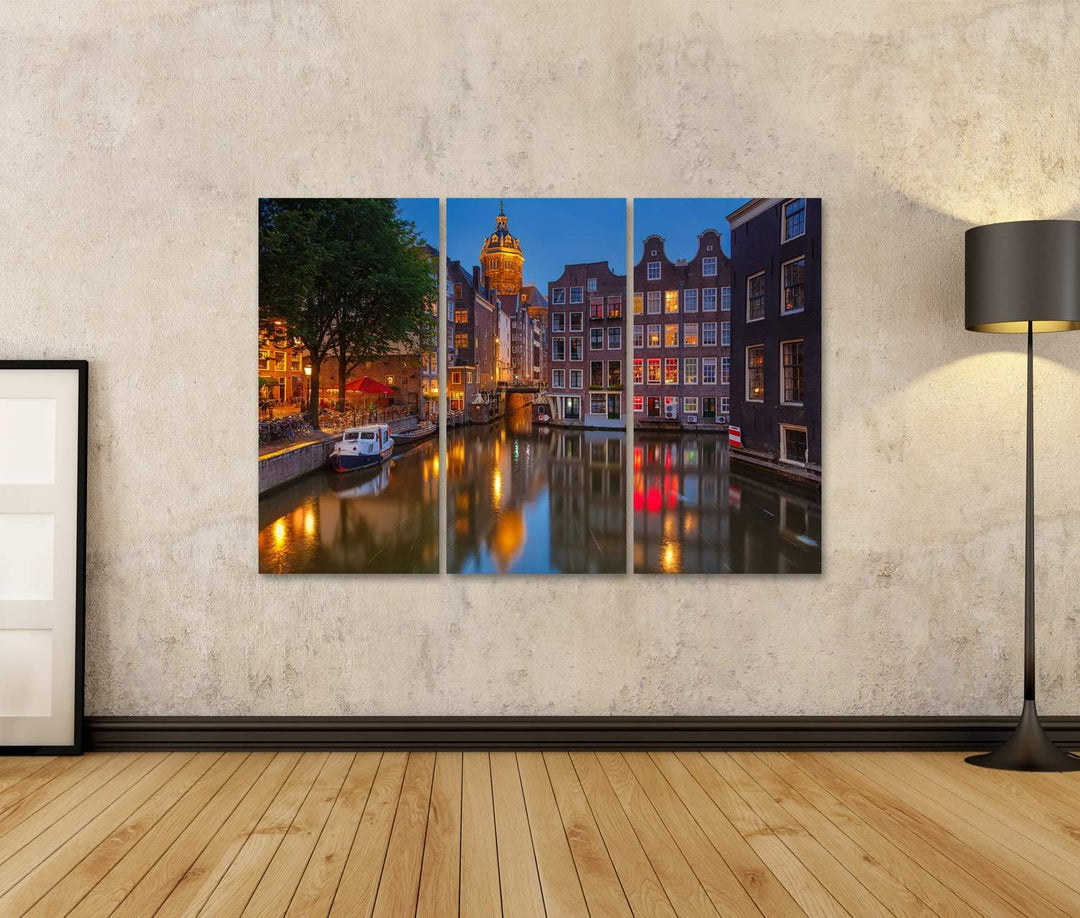 islandburner Bild auf Leinwand Nachtansicht Der Nicolaaskerk In Amsterdam Bilder Wandbilder Poster L