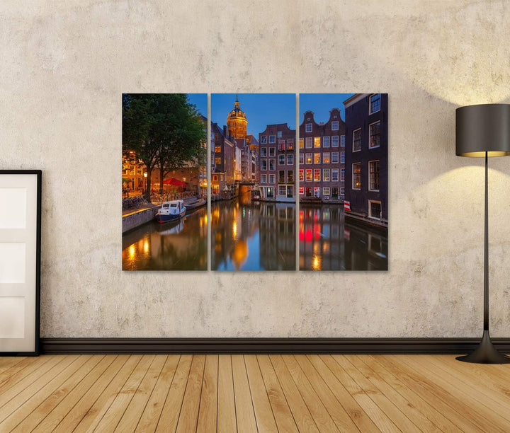 islandburner Bild auf Leinwand Nachtansicht Der Nicolaaskerk In Amsterdam Bilder Wandbilder Poster L