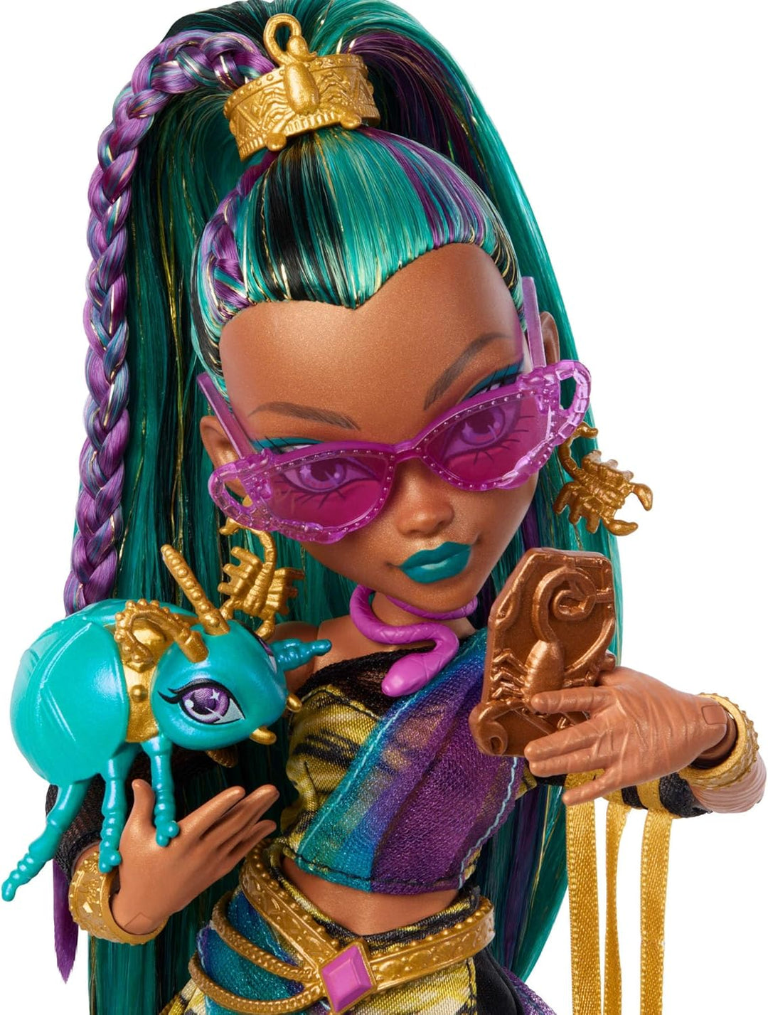 Monster High Nefera De Nile Puppe, Königsmumie im Kleid mit Haustier-Skarabäus Lavish und 7 Zubehört
