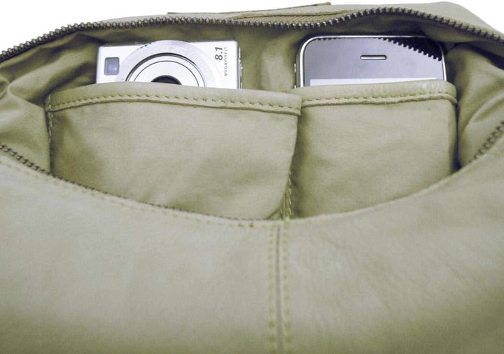 Baron of MALTZAHN Damen Schultertaschen FLAKONE Banana-Type 719 aus weichem Leder incl. Lederpflege