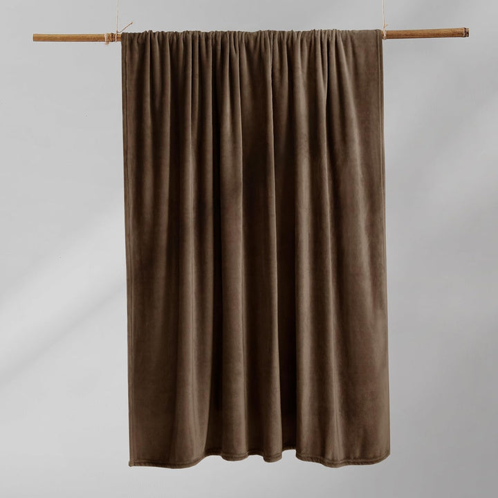 DecoKing Kuscheldecke 160x210 cm braun Decke Microfaser Tagesdecke Fleece weich sanft kuschelig Scho