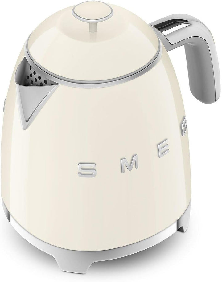 Smeg, Kleiner elektrischer Wasserkocher KLF05CREU 0,8 L, Edelstahlfilter, Sicherheitsabschaltung, Wa