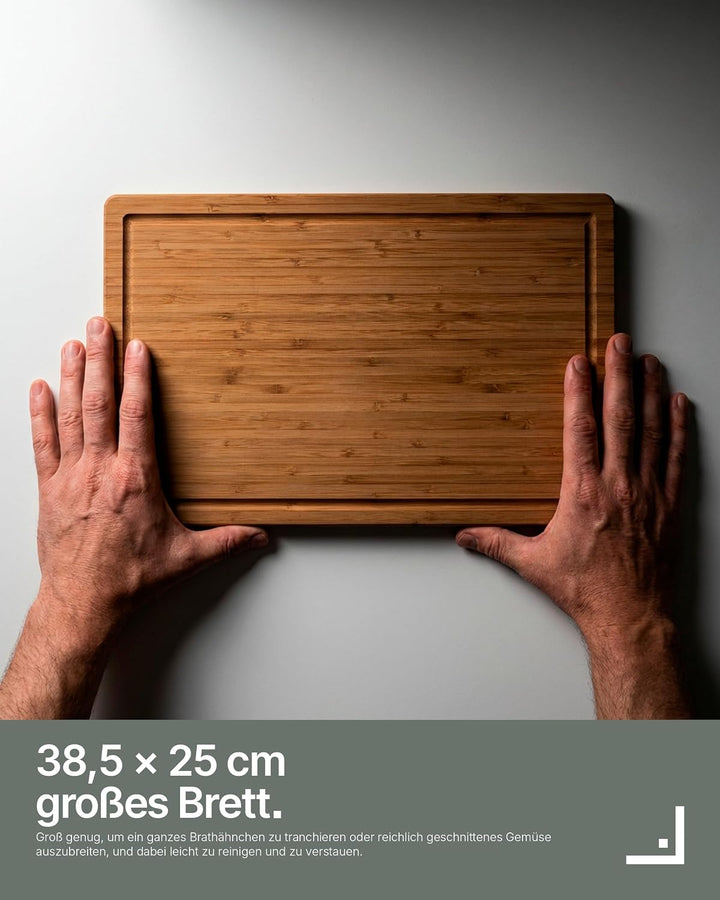 LARHN Bambus Schneidebrett Holz mit Griff &amp; Saftrille - 38,5x25x2 cm | Massiv, vertikal verleimt, we