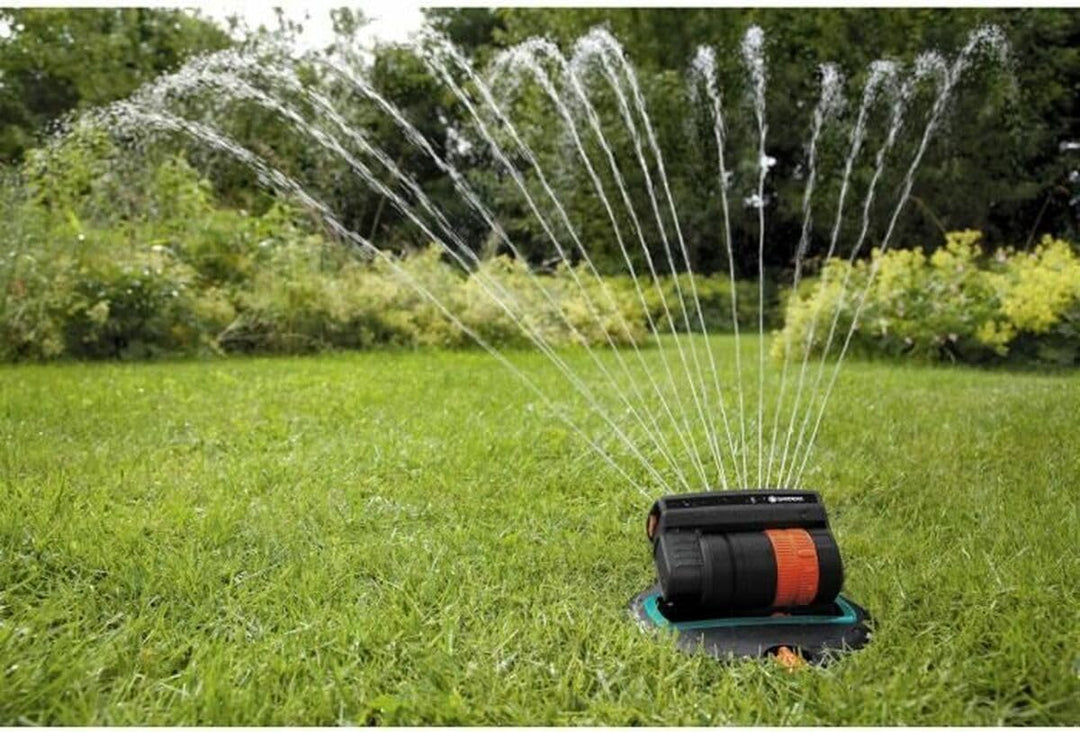 Gardena Sprinklersystem Komplett-Set mit Versenk-Viereckregner OS 140: Bewässerungssystem für quadra