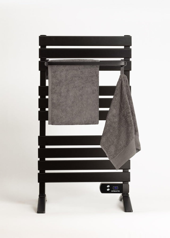 CREATE / WARM Towel 500W / Elektrischer Badheizkörper Schwarz mit Standfüssen und Regal / 103x55x5cm