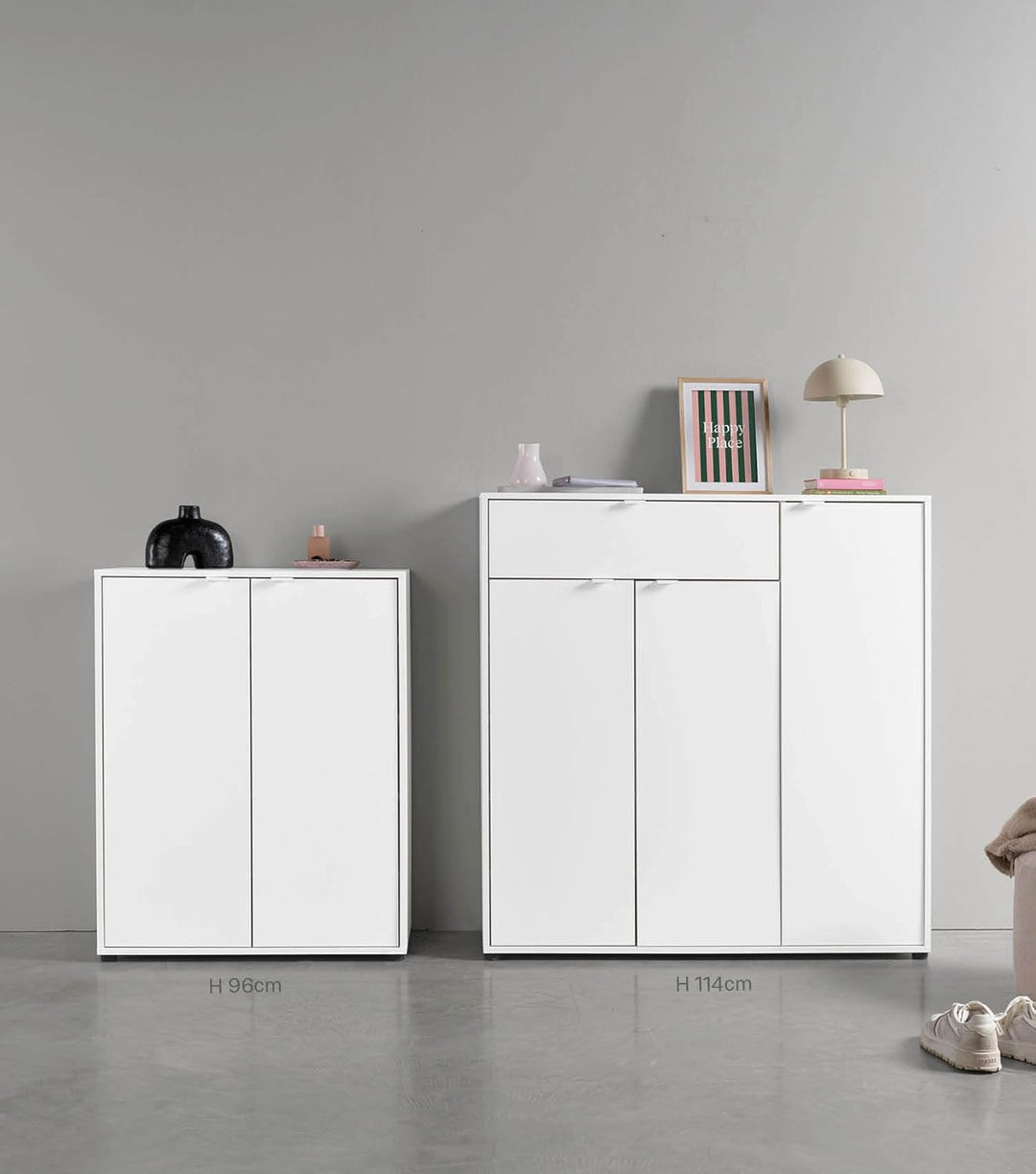 mokebo Schuhschrank 'Der Concierge' (74x95 cm) aus Holz, Schuhregal mit Zwei Türen, Aufbewahrungssch