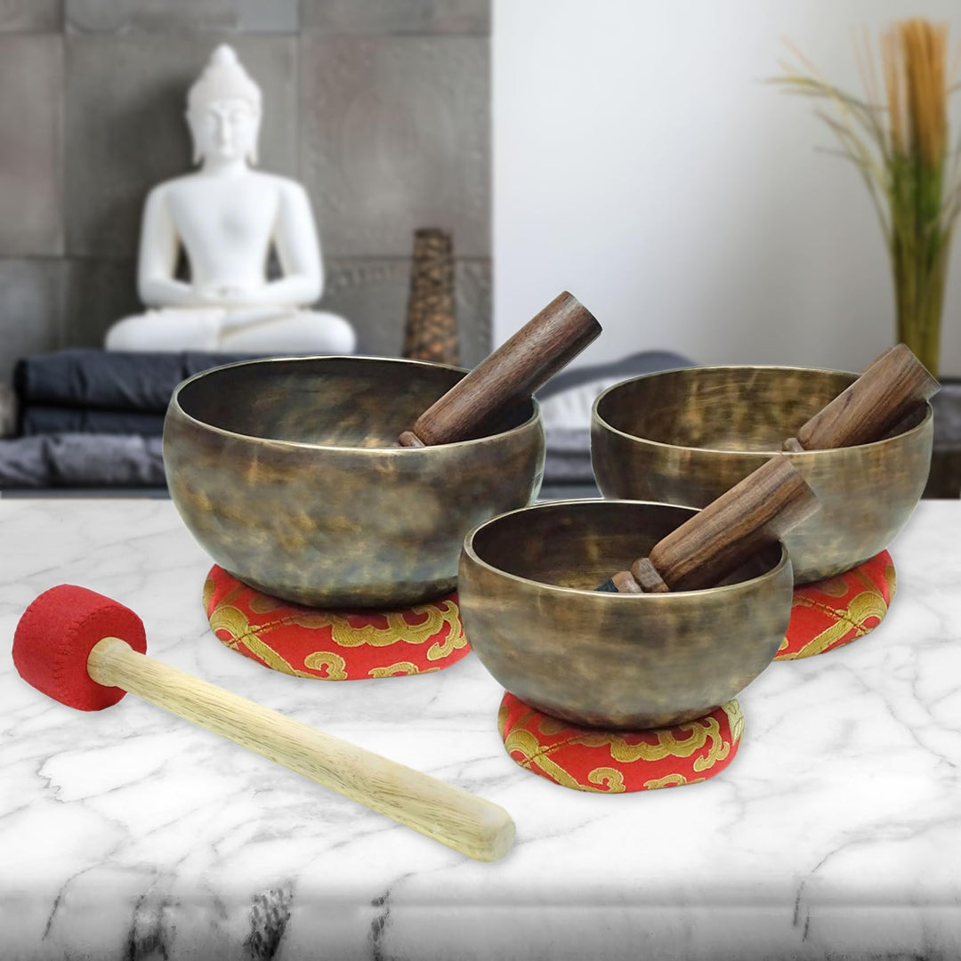 keepdrum Tibetische Bronze Klangschalen Singing Bowl Set 3-teilig mit Zubehör, Bronze
