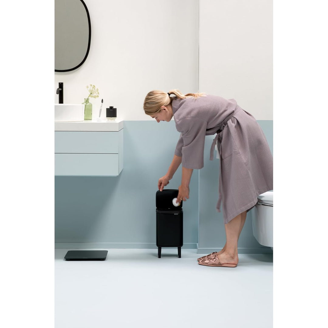 Brabantia - Mülleimer Bo Hi 4L mit Soft-Close-Deckel, herausnehmbarem Inneneimer und Transportgriff