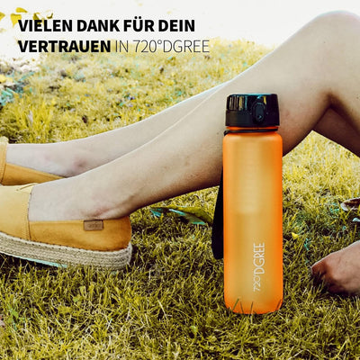 720°DGREE Trinkflasche “uberBottle“ softTouch +Früchtebehälter - 1,5L - BPA-Frei - Wasserflasche für