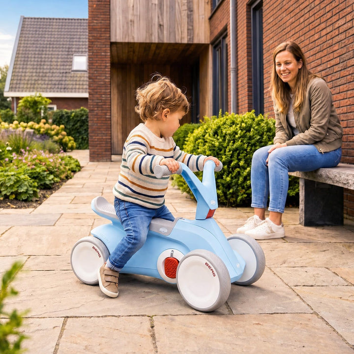 BERG GO2 2in1 Rutschauto Blau | Kinderrutscher &amp; Laufrad ab 1 Jahr | Kinderauto mit ausklappbaren Pe