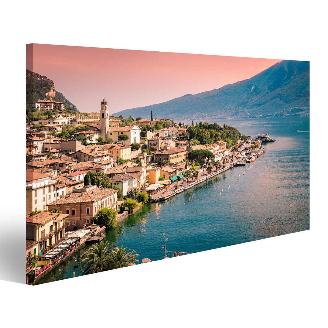 Bild Bilder auf Leinwand Panorama von Limone sul Garda, einer Kleinstadt am Gardasee, Italien. Wandb