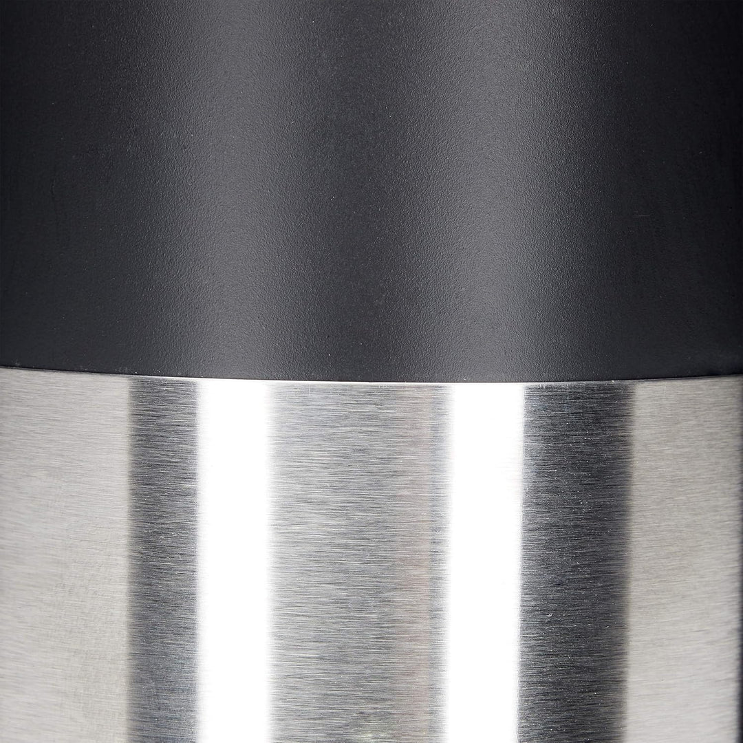 Relaxdays Terrassenofen mit Funkenschutz Tür, dekorative Feuerstelle für Holz, Gartenofen, HxD: 120x