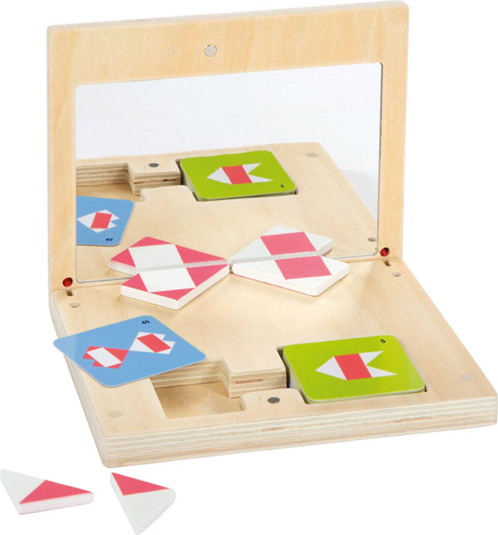 small Foot Symmetriespiel mit Spiegel „Educate“ aus Holz, Legespiel in Holzbox mit Magnetverschluss,