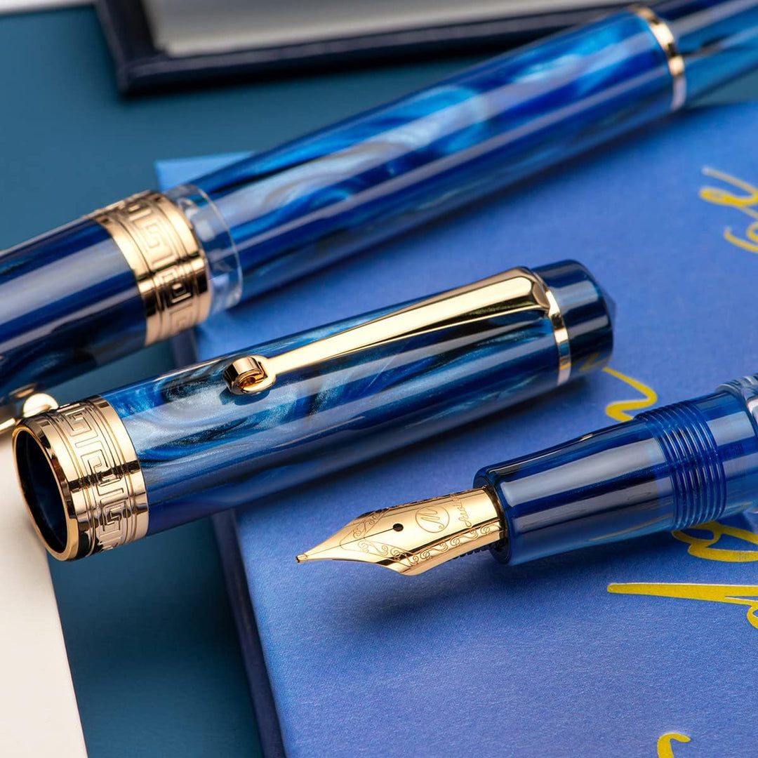 Asvine P20 Kolbenfüllhalter Galaxy Blue Resin, Iridium Medium Nib Gold Trim Smooth Writer Collection