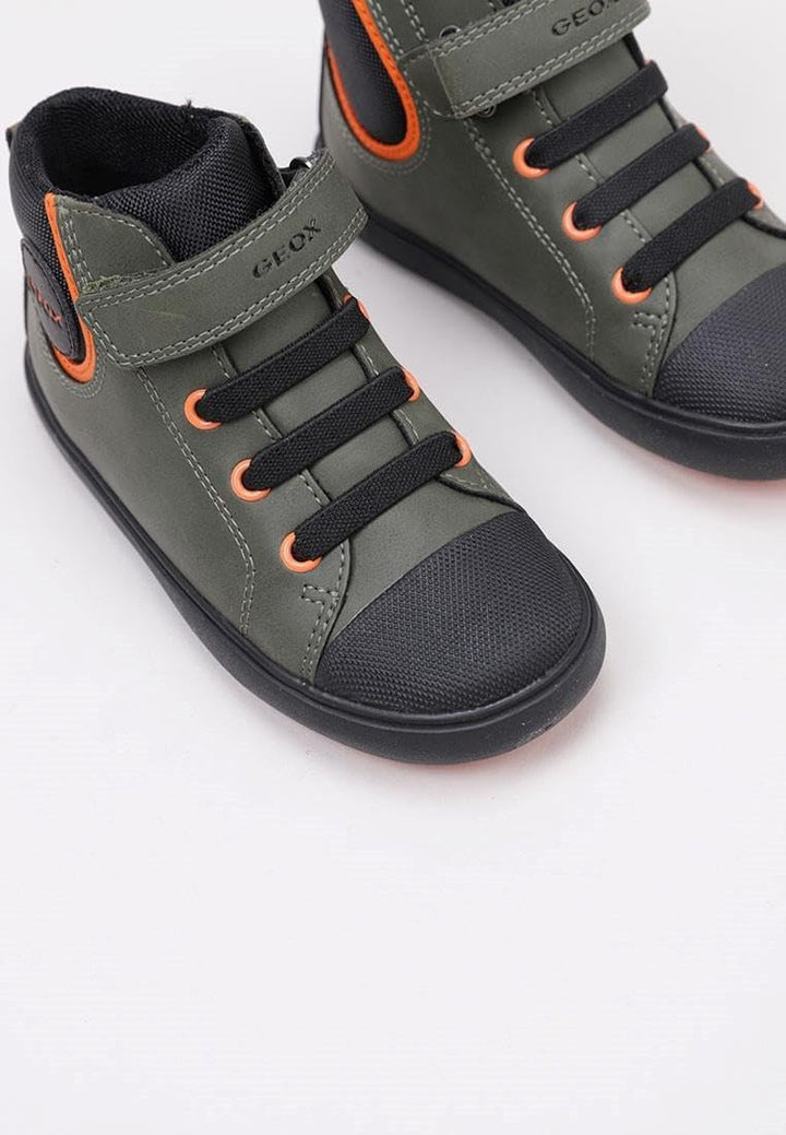 Geox Baby-Jungen B Gisli Boy B Sneaker 20 EU Dk Green Black, 20 EU Dk Green Black