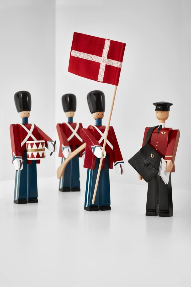 Kay Bojesen Fahnenträger klein Figuren 29.5 cm Holzfiguren Originaldesign, rot 23 x 8 x cm Fahnenträ