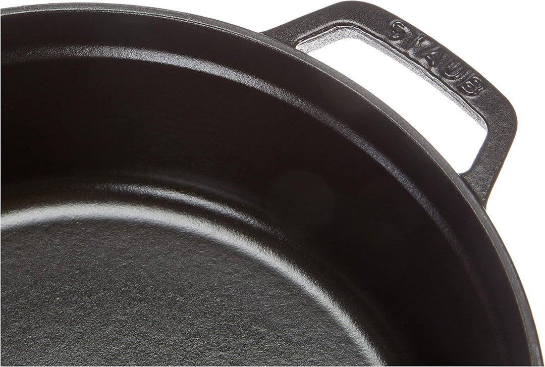 STAUB Gusseisen Bräter/Cocotte, Rund &amp; Flach, 26 cm, 4 L, Aromaregen Funktion für optimale Befeuchtu