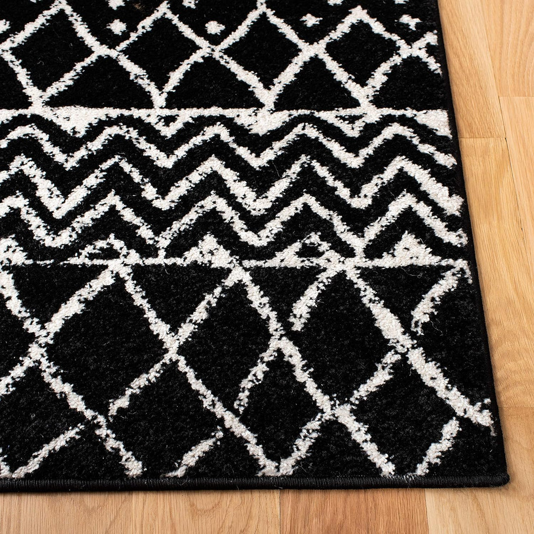 SAFAVIEH Boho Chic Teppich für Wohnzimmer, Esszimmer, Schlafzimmer - Tulum Collection, Kurzer Flor,