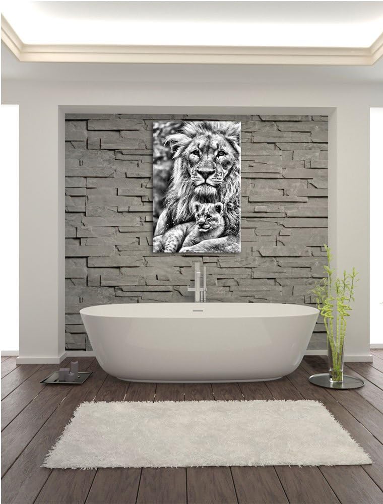Pixxprint Löwe kuschelt mit Jungtier/Format: 100x70cm / Leinwandbild fertig bespannt Wandbild Kunstd