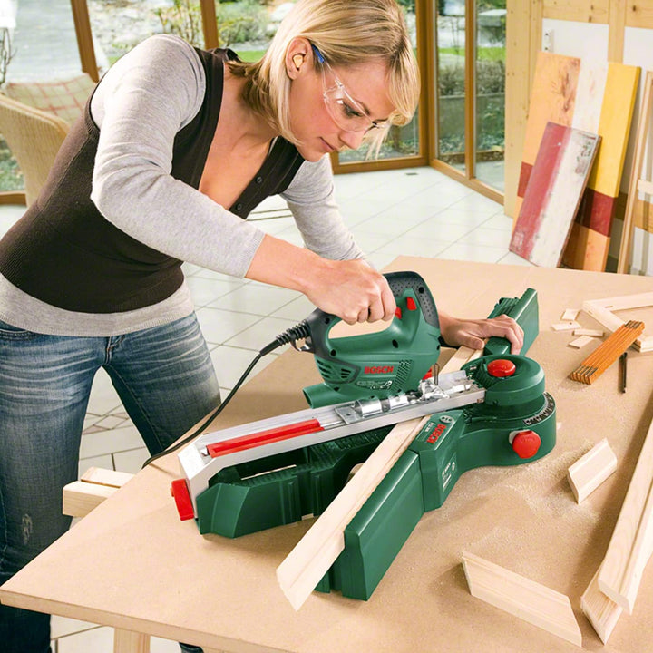 Bosch Stichsäge PST 700 E (1x Sägeblatt, Koffer, 500 Watt) PST 700 E + im Koffer, PST 700 E + im Kof