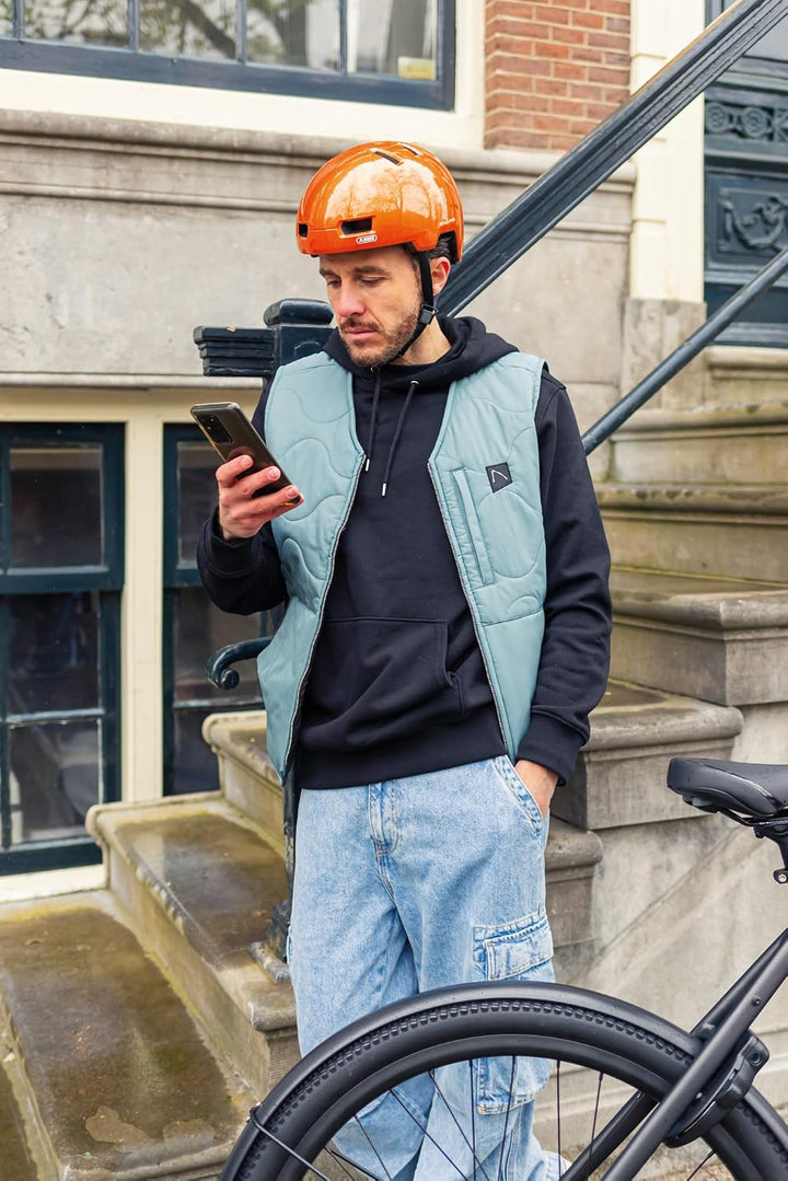 ABUS Stadthelm Skurb - Robuster Fahrradhelm für den Alltag, beim Skaten, BMX-Fahren oder Longboarden